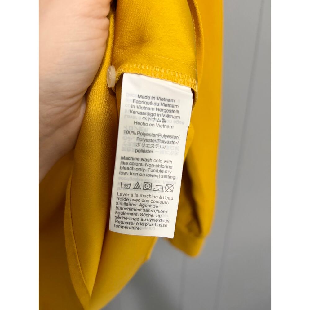 J. Crew Mustard Yellow Satin Crepe Long Sleeve Ruffle Front Preppy Classic Top S - Picture 3 of 6